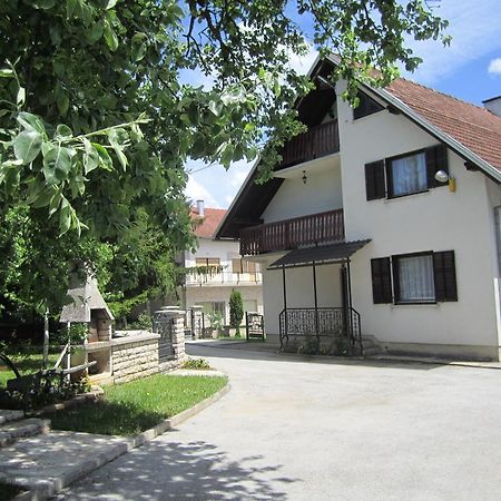 Guest House Sveti Marko Gacka Otočac Esterno foto
