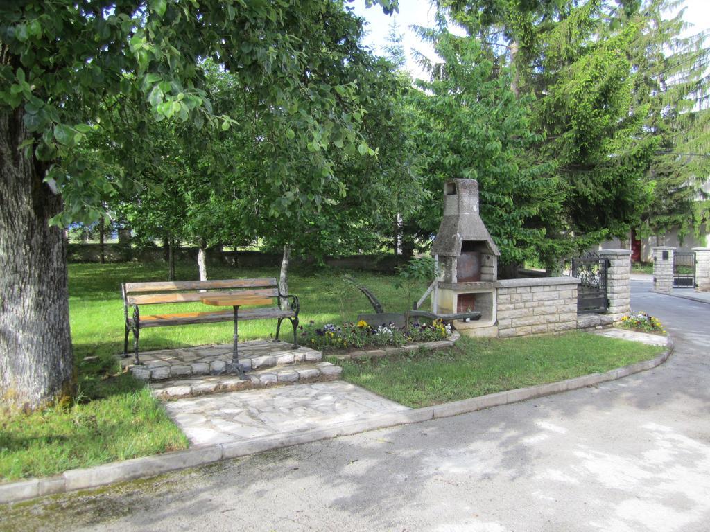 Guest House Sveti Marko Gacka Otočac Esterno foto